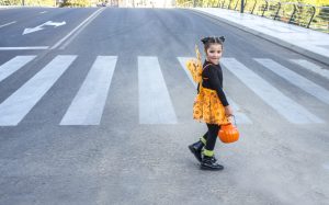 staying safe on pedestrian during halloween